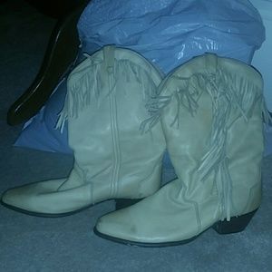 Dingo leather fringe boots